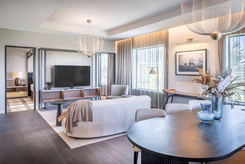Doubletree By Hilton Auckland Karaka Hotel Стая снимка