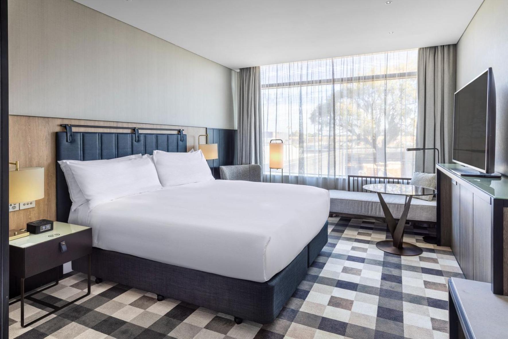 Doubletree By Hilton Auckland Karaka Hotel Екстериор снимка