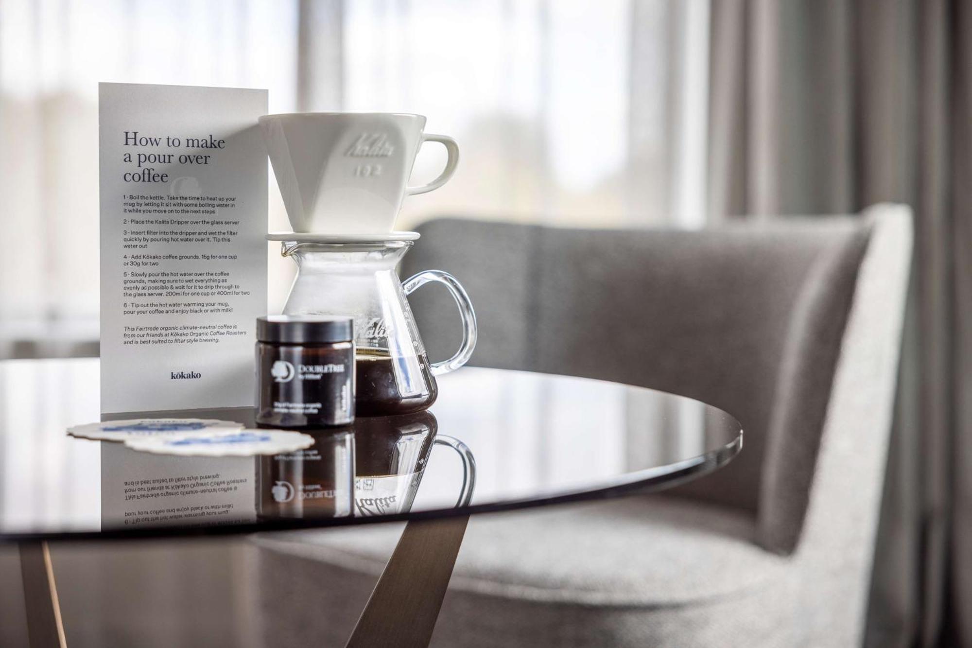 Doubletree By Hilton Auckland Karaka Hotel Екстериор снимка