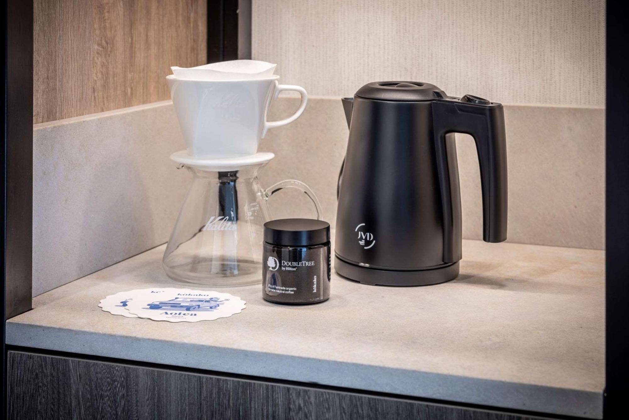 Doubletree By Hilton Auckland Karaka Hotel Екстериор снимка