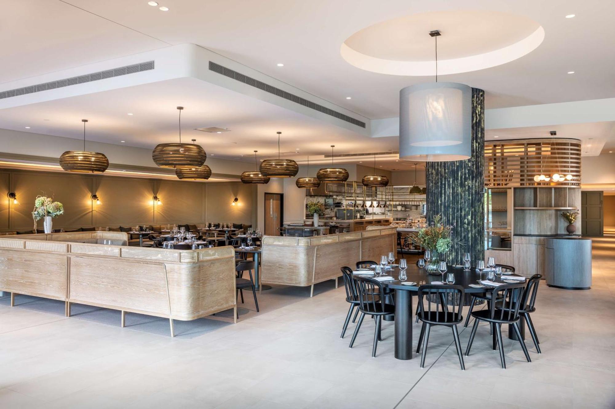 Doubletree By Hilton Auckland Karaka Hotel Екстериор снимка