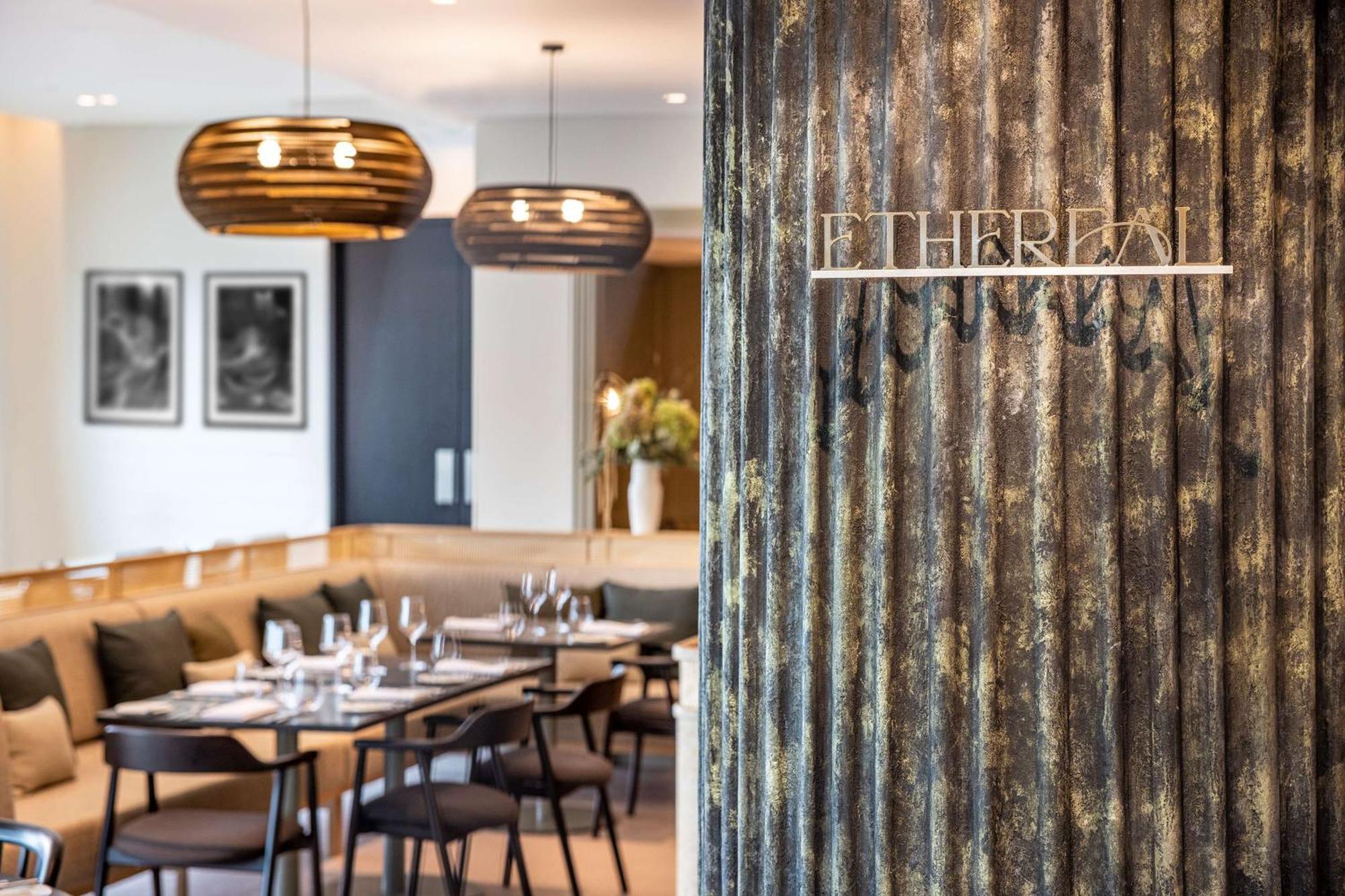 Doubletree By Hilton Auckland Karaka Hotel Екстериор снимка
